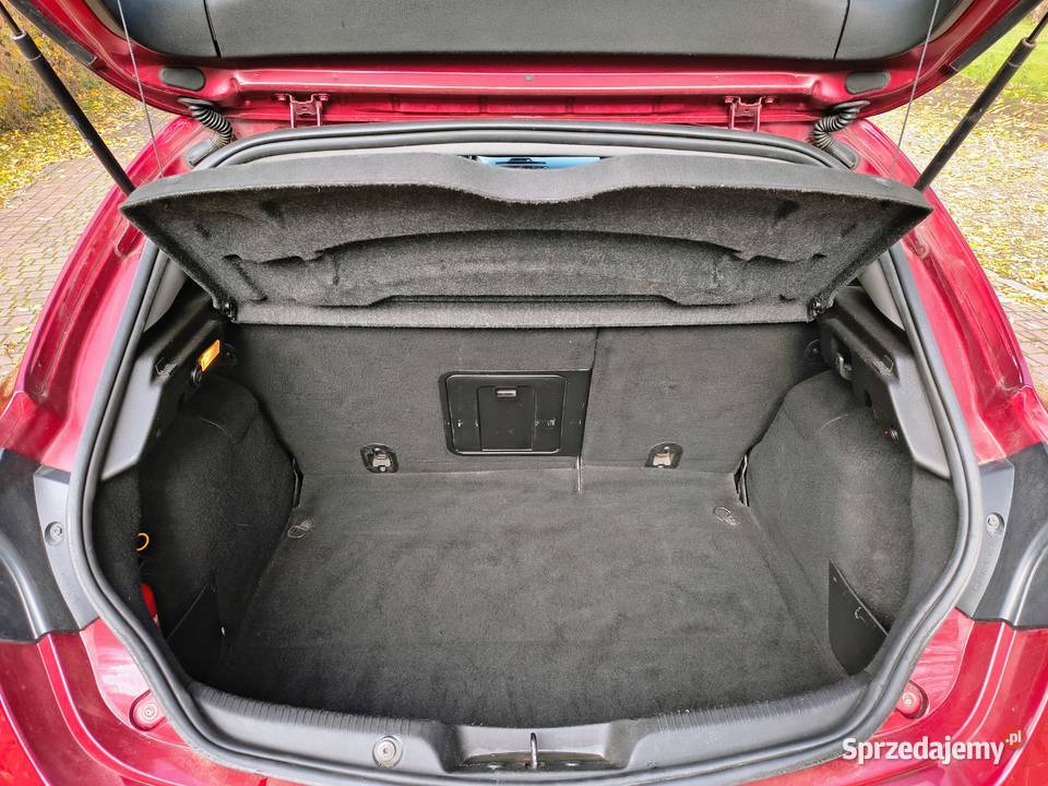 Alfa Romeo Giulietta 16 JTDm nowe opony DNA światła przeciwmgielne Szczerców