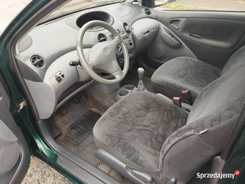 Toyota Yaris 13 benzyna bogate wyposażenie Świnoujście