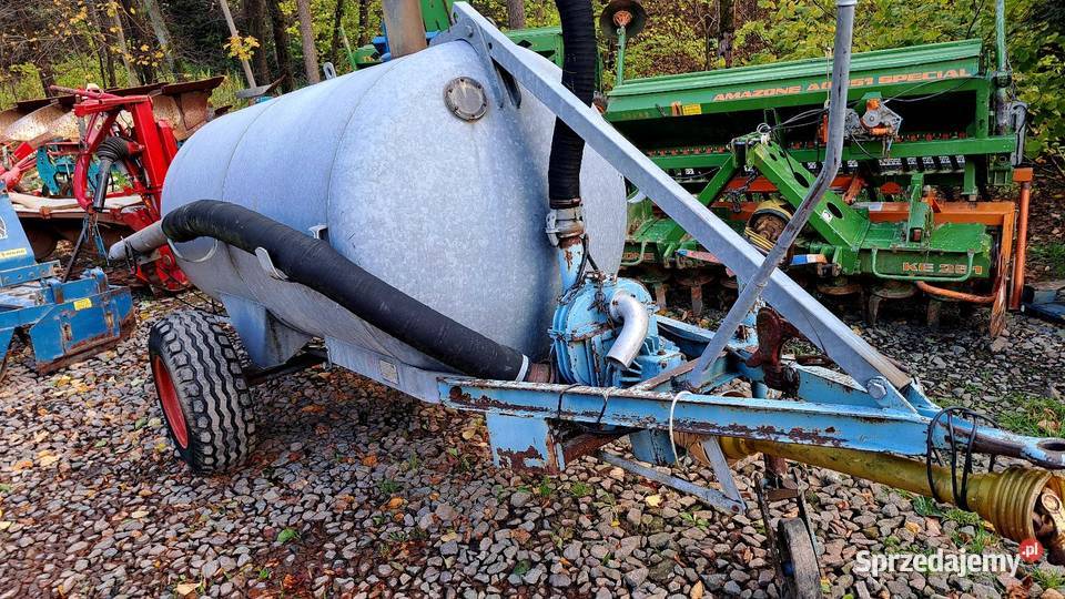 Beczka asenizacyjna 2600l Lipnik sprzedam