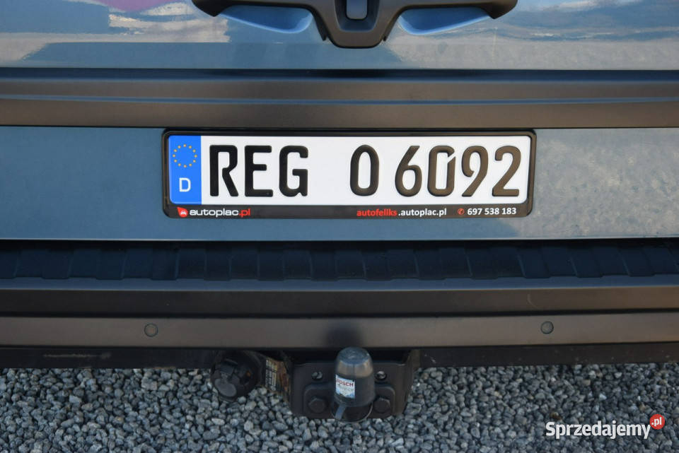 Renault Trafic 16D 2017r 9 Osobowy Navi Kamera nieuszkodzony Majdan Sieniawski