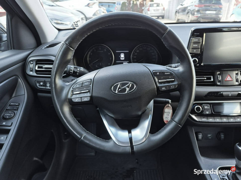 Hyundai i30 15 TGDI 7DCT 160 WersjaSmart wspomaganie kierownicy sprzedam