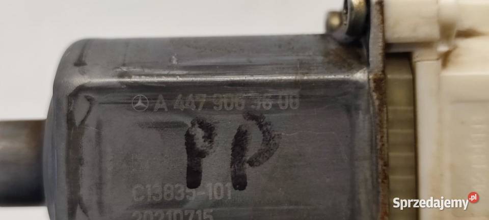 MERCEDES VITO W447 SILNICZEK SZYB PRAWY PRZÓD