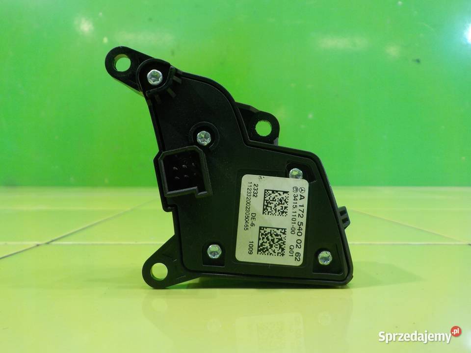 MERCEDES A W176 AMG 12r HB 5D przelaczniki Panele sterowania, przełączniki Panele sterowania, przełączniki Suków sprzedam