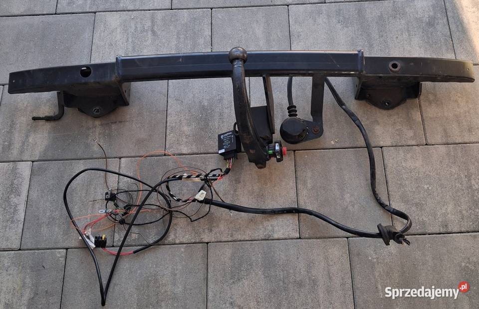 Hak holowniczy odpinany wypinany bmw e 91 e 90 osobowe pomorskie Brusy