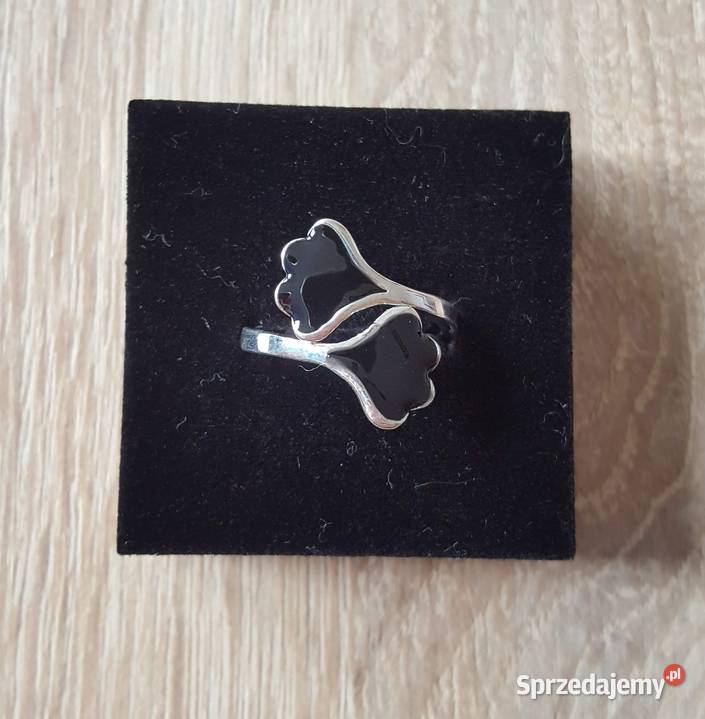 Nowy pierścionek czarne liście srebrny kolor Szczecin