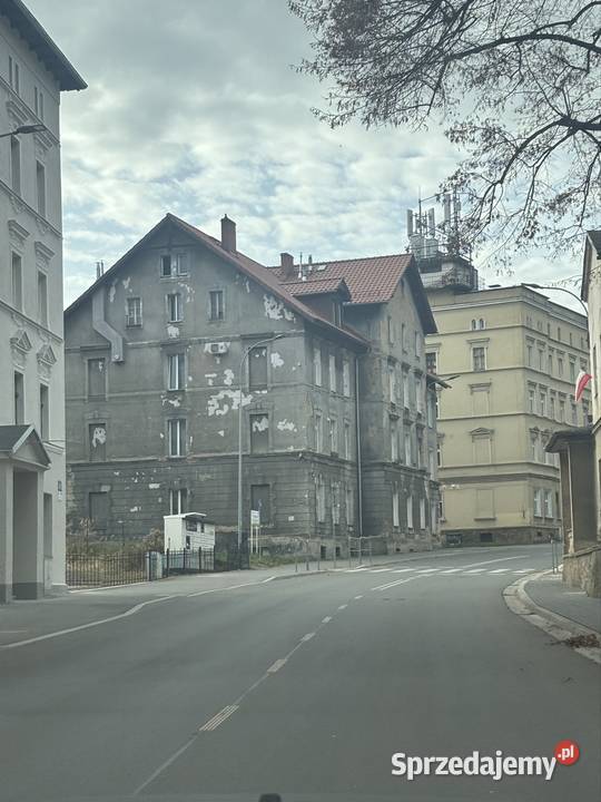 Mieszkanie do remontu Wałbrzych 1 Maja 159 3 piętra i więcej