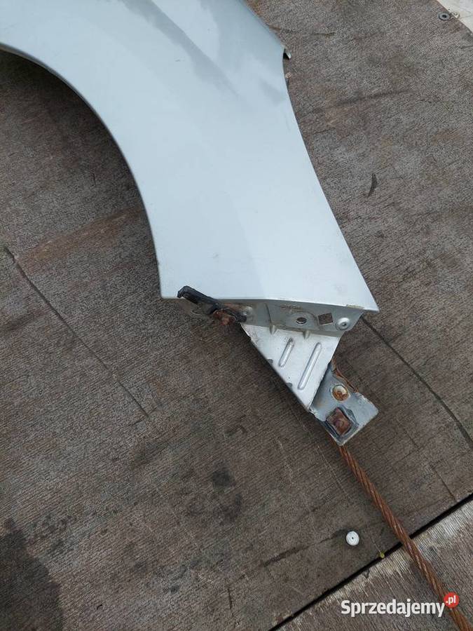 Błotnik prawy przód Peugeot 207 EZRC