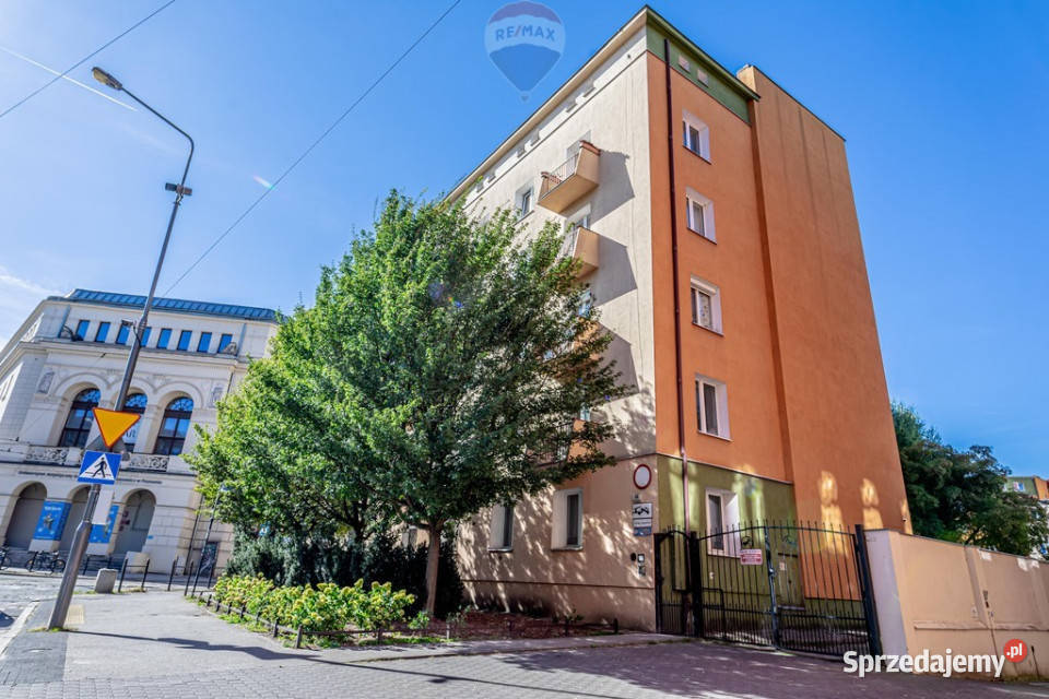 Centrum Stary Rynek mieszkanie balkon piwnica Poznań