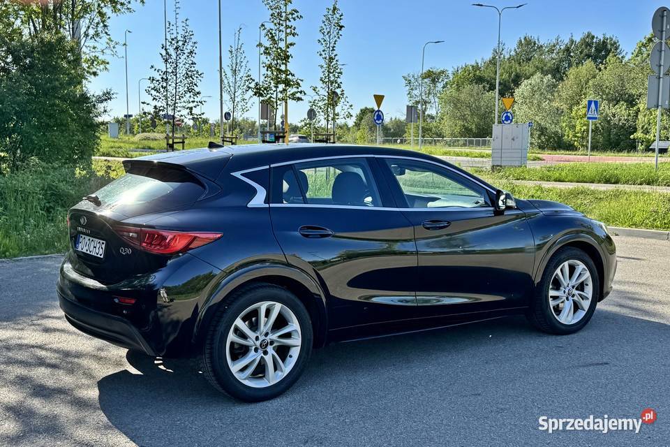 INFINITI Q30 2016 15d 109 automat salon 2 kpl podkarpackie Rzeszów