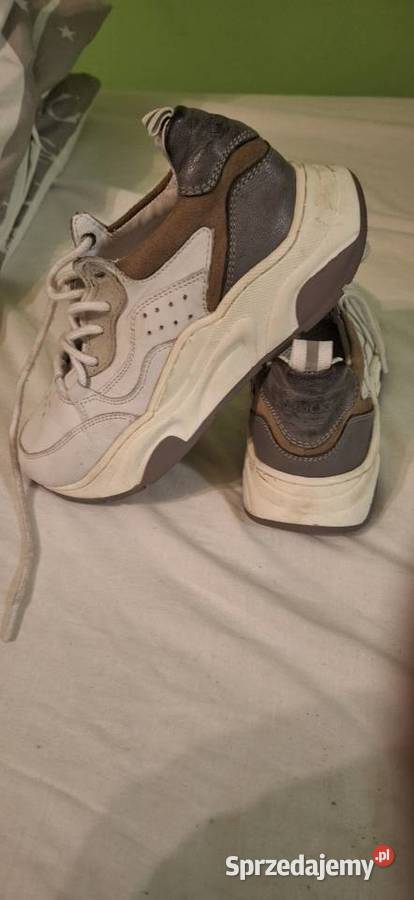 buty sportowe ASICS