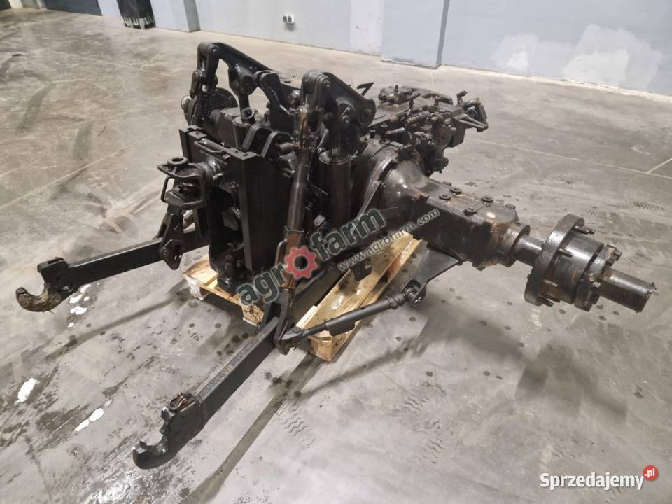 Tylny most Case Puma 145 84210527 Byków