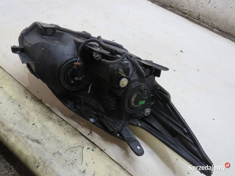 LAMPA LEWY PRZEDNIA PRZÓD PRIUS 3 III LIFT osobowe sprzedam