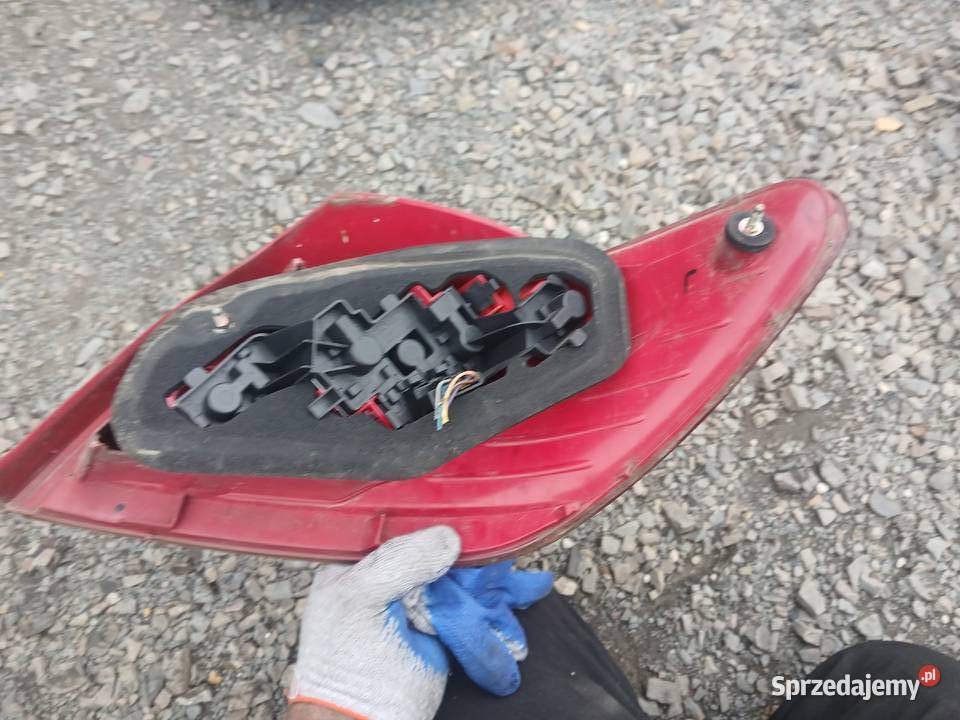Lampa lewa tył tylna Peugeot 307 lift EU HB 5D Radłów