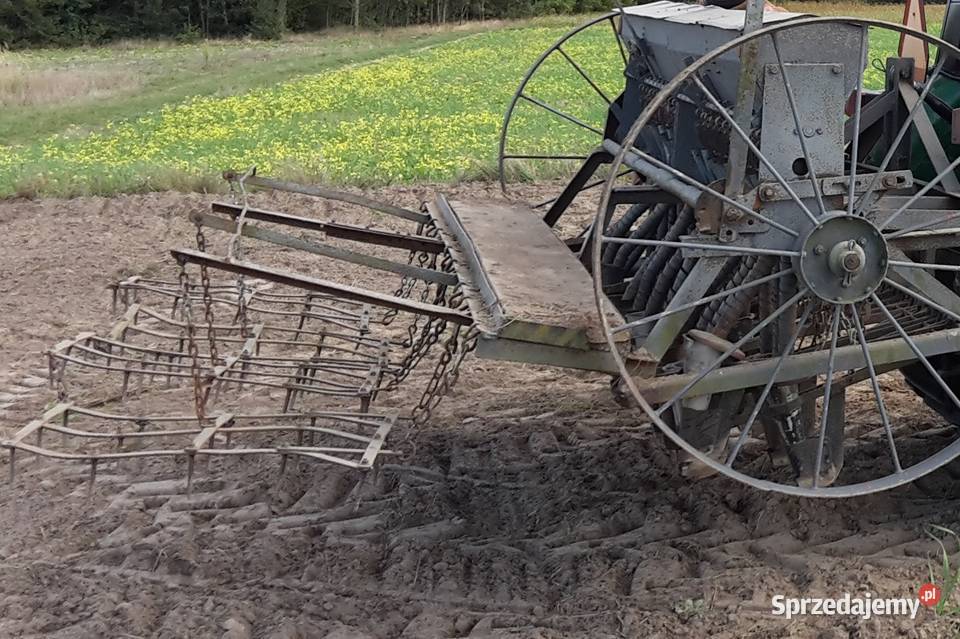 Siewnik zbożowy 26 lejków mazowieckie Lipsko
