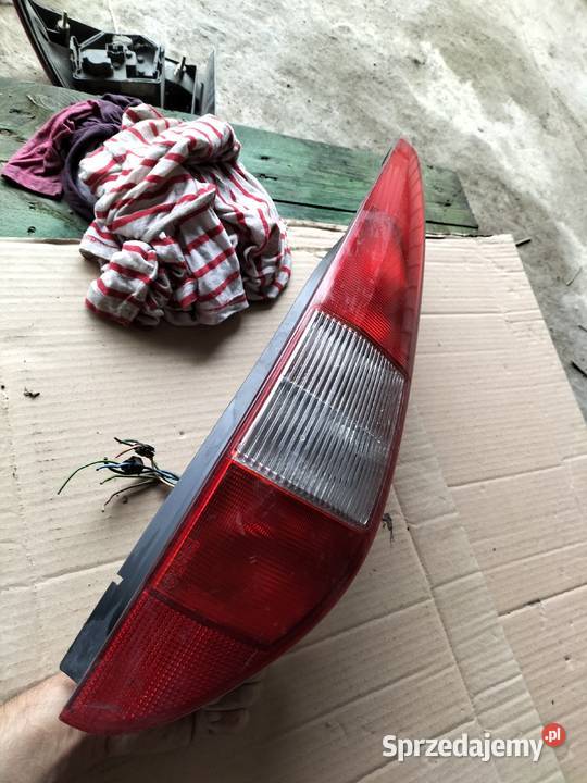 FORD MONDEO MK3 LAMPA PRAWA TYŁ Kamień-Kolonia