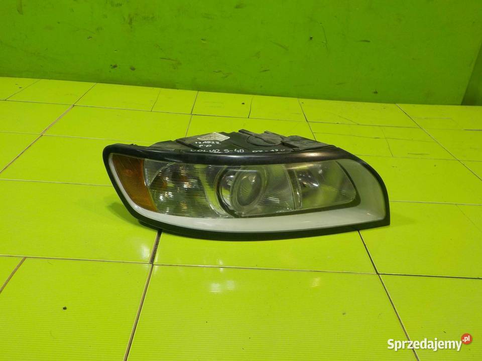 VOLVO S40 II LIFT 10r lampa prawa przod 31265701 osobowe Lampy przednie mazowieckie