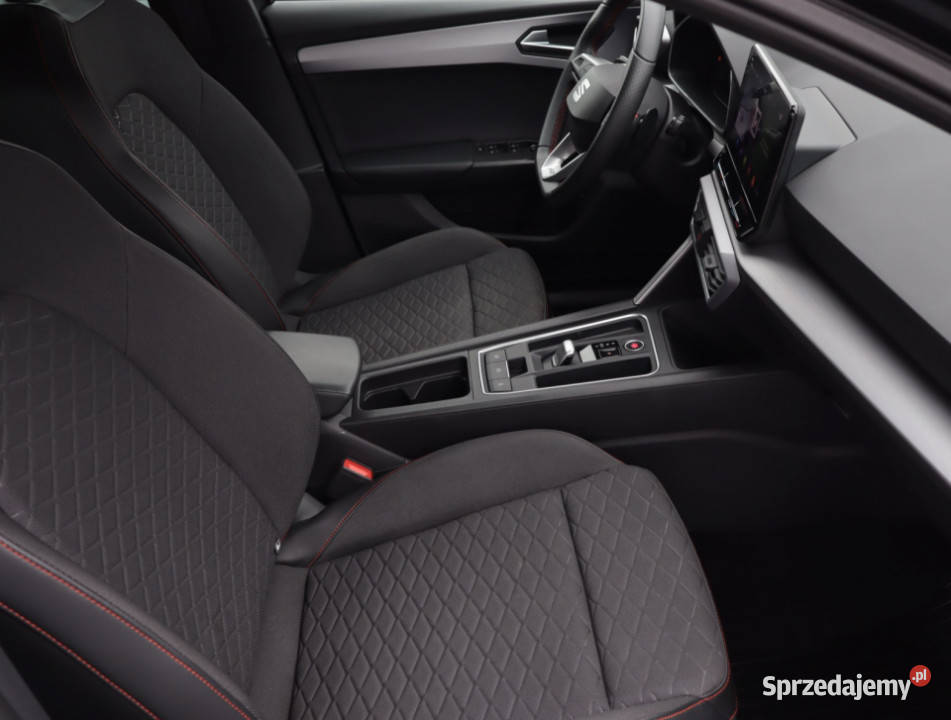 Seat Leon 14 eHybrid asystent pasa ruchu Leon Lublin