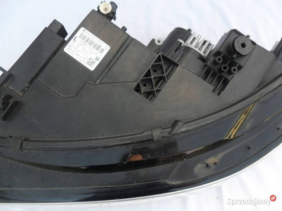 Volkswagen Tiguan 5NB Lift reflektor lewy osobowe wielkopolskie Nowy Tomyśl