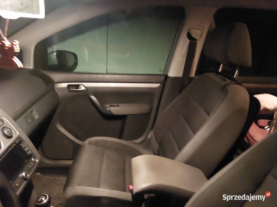 Sprzedam vw touran 7 os z instalacją gazową centralny zamek Dębica