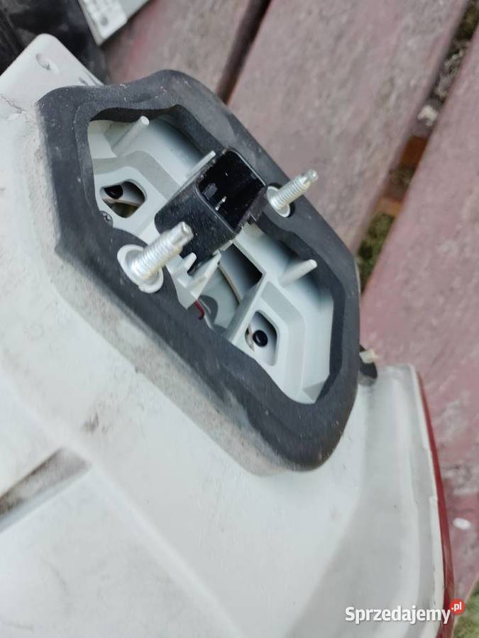 Lampy tylnie VW Jetta V KOMPLET Międzychód