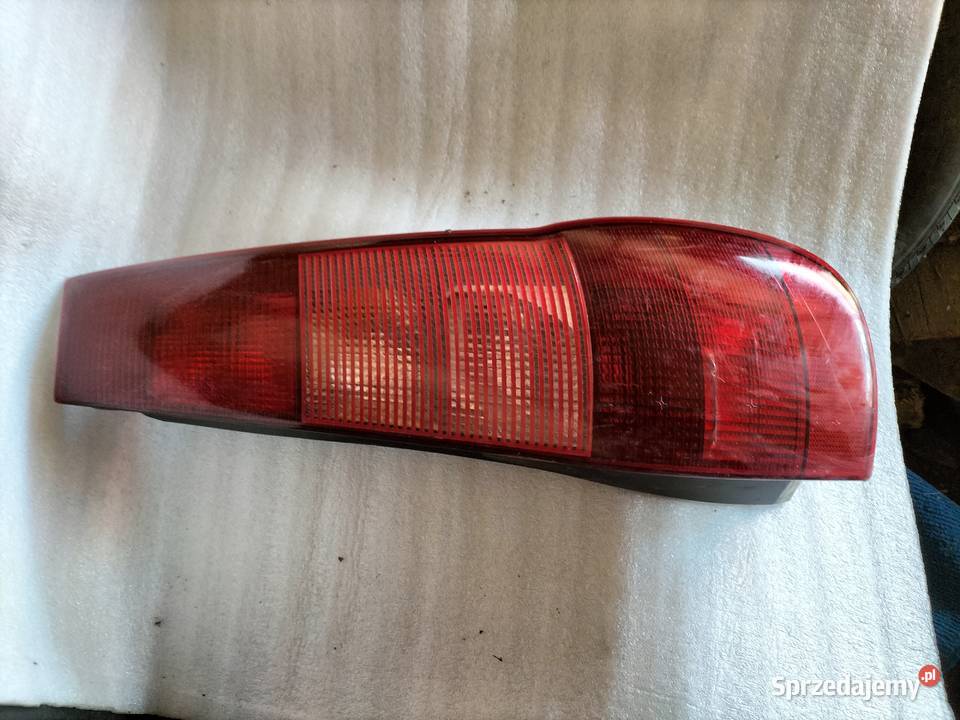 PUNTO 1 LAMPA TYŁ TYLNA PRAWA Kamień-Kolonia