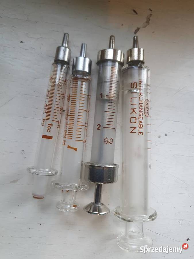 Stare strzykawki metalowe szklane szpitalne mazowieckie