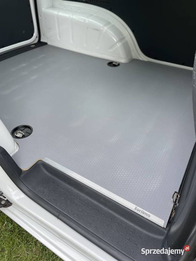 Volkswagen Caddy BMT 102 90000 przebiegu elektryczne szyby zachodniopomorskie Płoty sprzedam