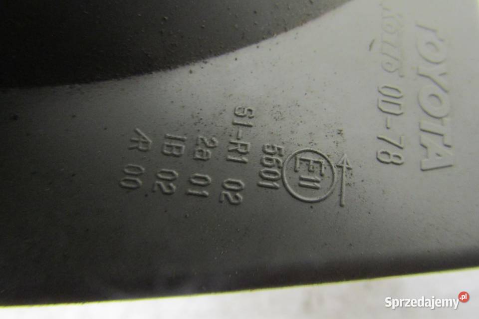 LAMPA TYLNA LEWY TYŁ TOYOTA YARIS III 000528