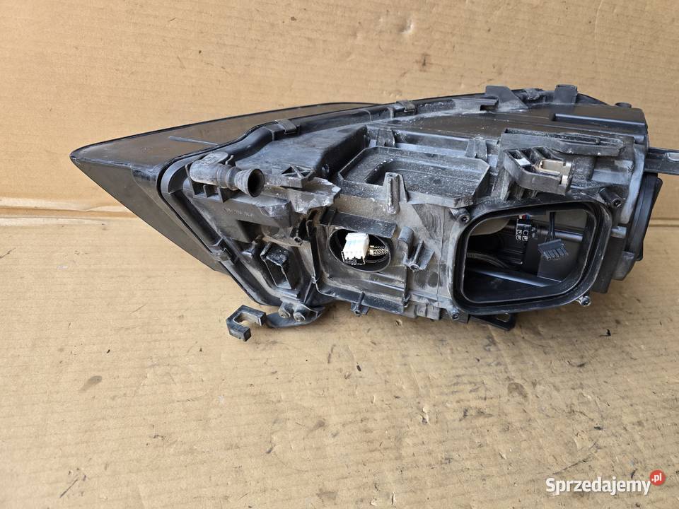AUDI A4 B8 lampa reflektor przód przedni xenon Lampy przednie Legnica