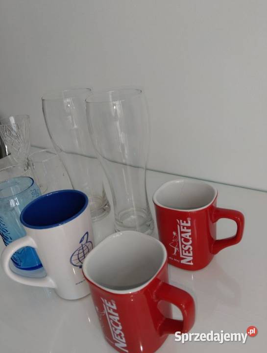 Szklanki kubki różne naczynia zestaw wielokolorowy Akcesoria kuchenne Kołobrzeg
