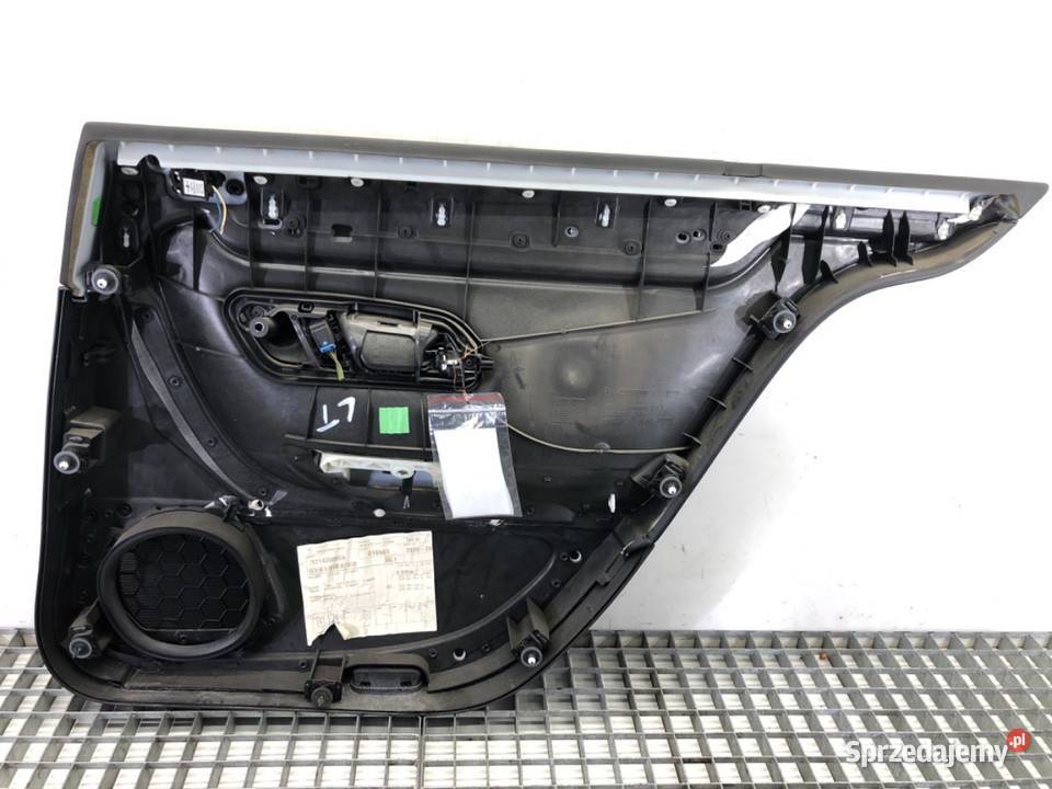 BOCZEK DRZWI LEWY TYŁ VW CC B7 SportowyCoupe podkarpackie