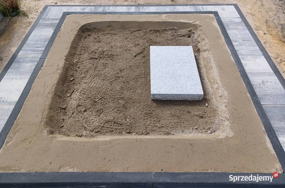 Nisza na urny skrzynka na urnę granitowa Ostrów Wielkopolski