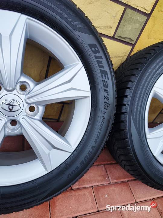 Komplet kół zimowych Toyota OE 21560R17 Yokohama Tarnów