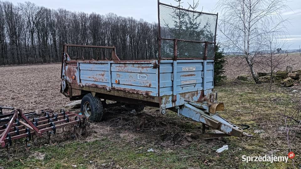 Rozrzutnik obornika Warfama N228 jednoosiowy Majdan Starowiejski