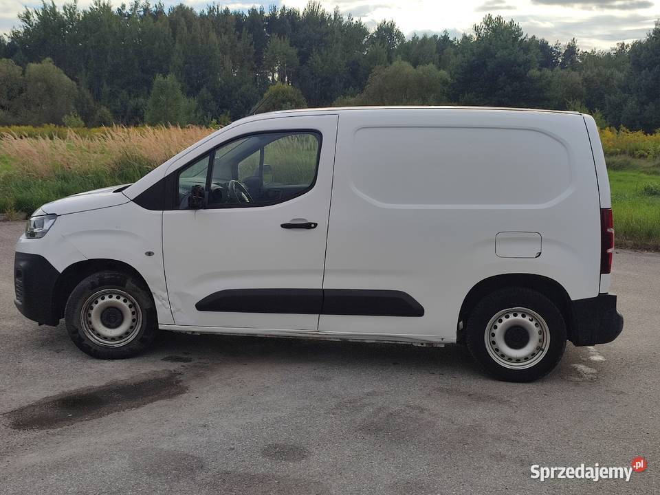CITROEN BERLINGO 16 HDi 2020r 50000 biały Kielce