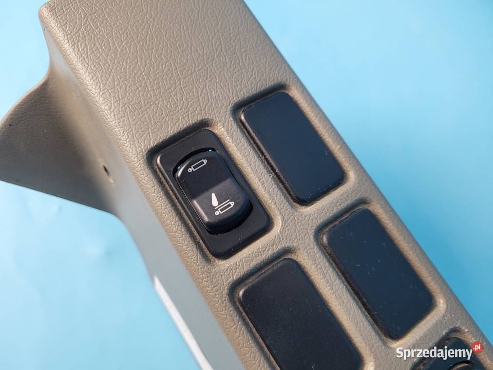 CASE IH PUMA 145 12r OSŁONA POKRYWA SŁUPKA C Kolno