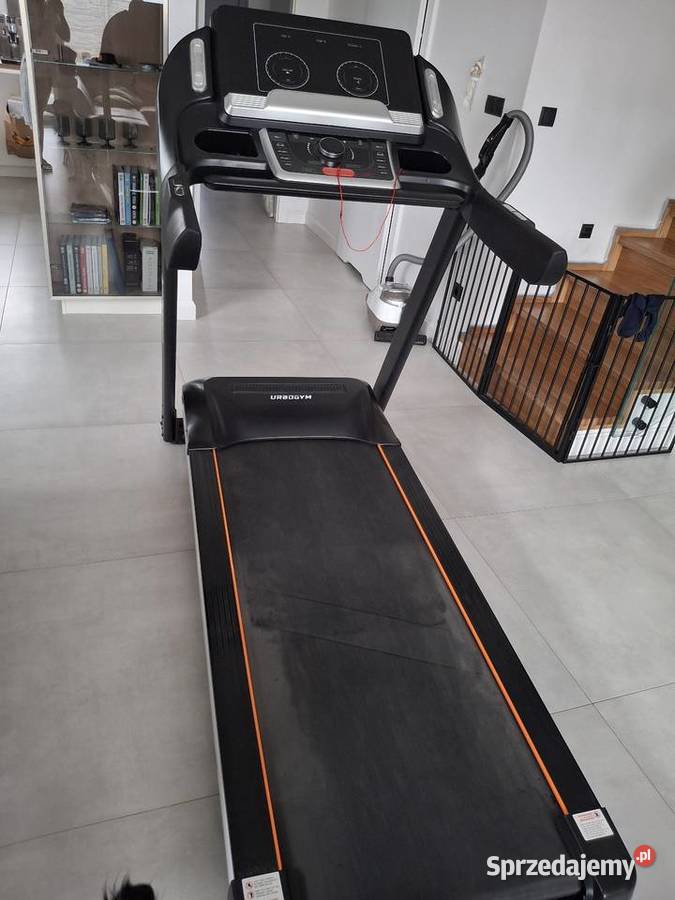 Bieżnia urbogym v850sBieżnia urbogym v850s Kiekrz