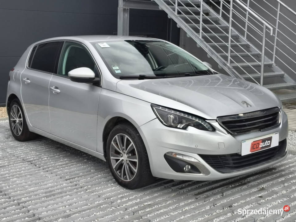 Peugeot 308 12 benzyna 130 6biegów full ledy 4/5 Kęty