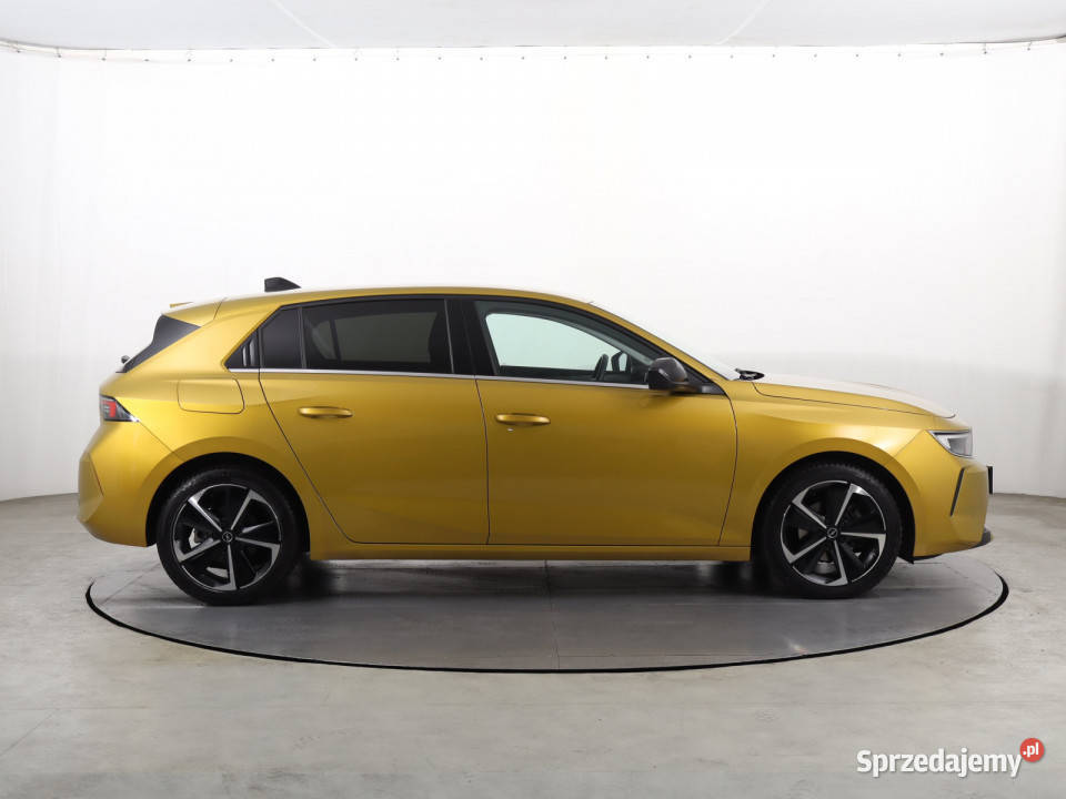 Opel Astra 12 Turbo Katowice