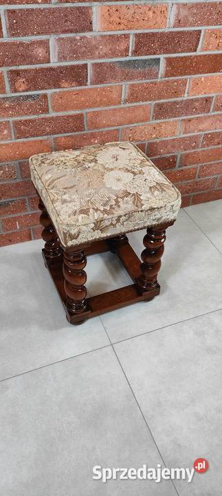 Piękny taboret dębowy lubuskie Łagów