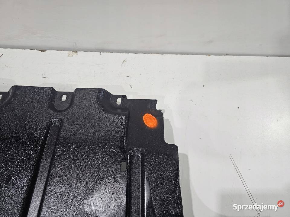 OSŁONA POD SILNIK PŁYTA AUDI Q7 4L 7L8825285 Przystajń
