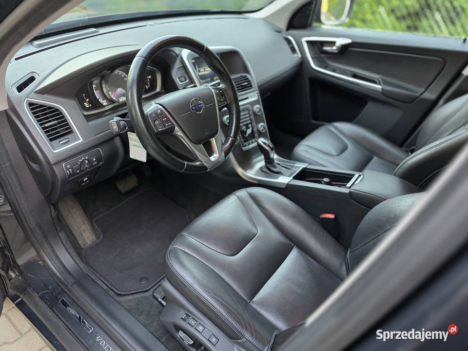 Volvo XC60 24D5 full Blisk kamera Samochody osobowe Lublin sprzedam