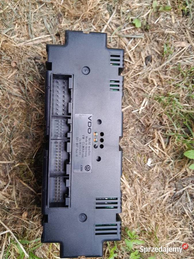 Panel nawiewu climatronic passat b5 fl Świerzawa