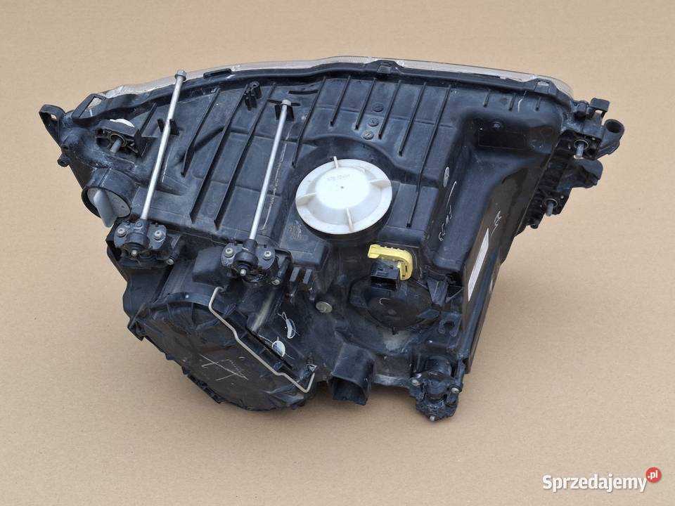 MERCEDES AROCS REFLEKTOR LEWY LAMPA LEWA Bieleń sprzedam