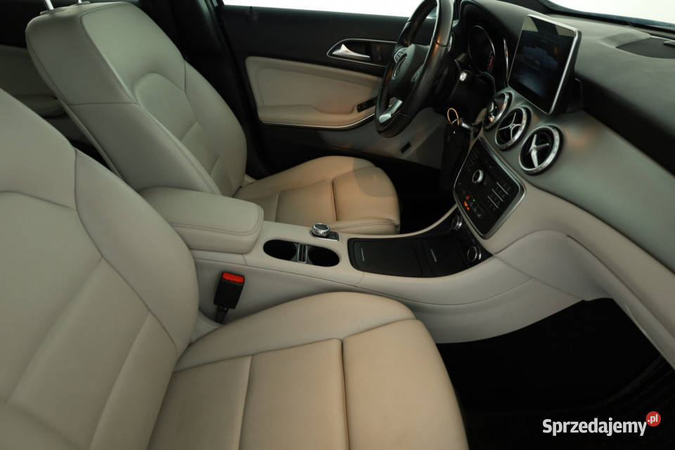 Mercedes GLA GLA 200 podgrzewane fotele GLA Piaseczno