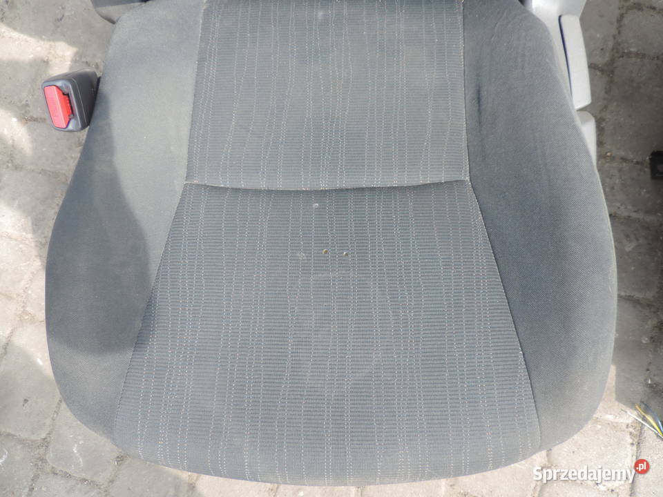 FOTEL LEWY PRAWY TOYOTA AURIS 1 5D Nowy Sącz