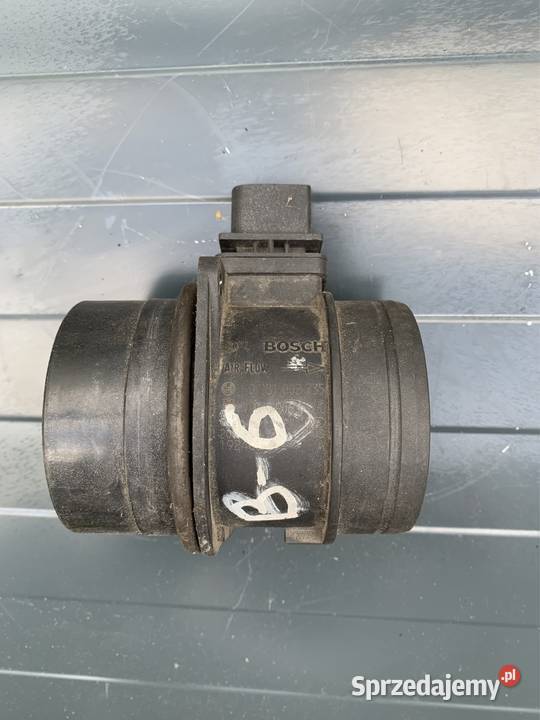 Przepływomierz Volkswagen Passat B6 0281002735 Zalesice