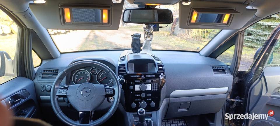 Zafira B 18 140 gaz Wersja COSMO centralny zamek mazowieckie Szydłowiec