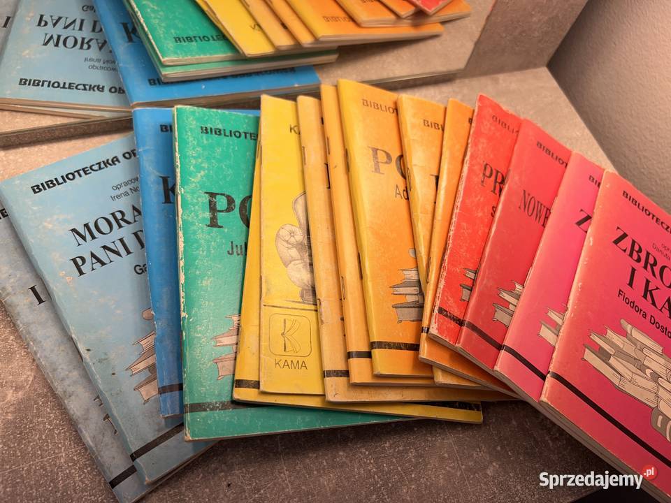 17 książek Biblioteczka opracowań Jasło