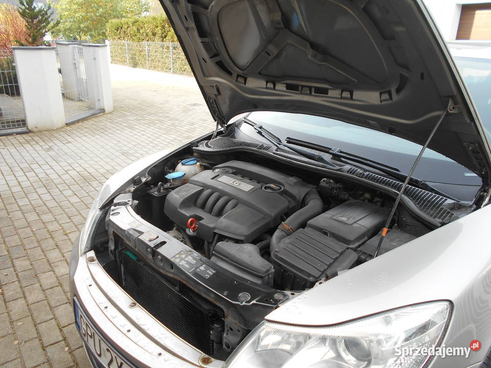 Skoda Octavia II FL Liftback MINT 16 MPI75kW benzyna Mosty